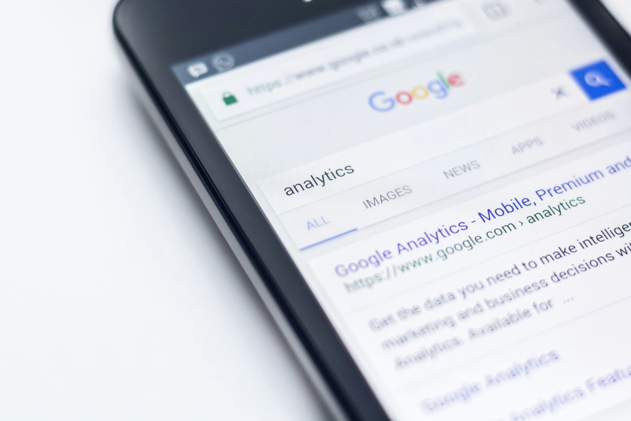 How to Create a High-Converting Landing Page in 2025